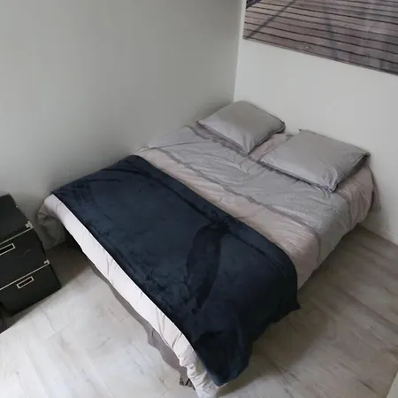 Apartman Charming Apartment In The Heart Of Montmartre!